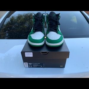 Sz 10.5 Pine Green Air Jordan 1 Mid
